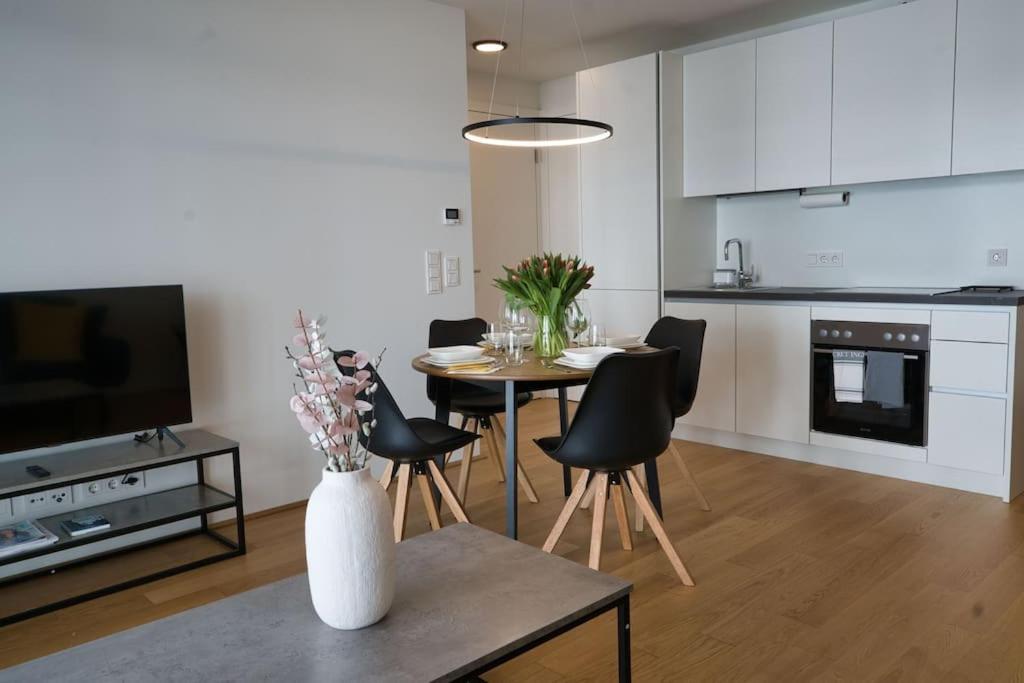 Modern Apartment Near Stadtpark 维也纳 外观 照片