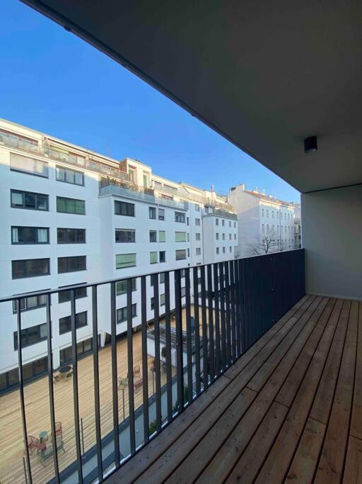 Modern Apartment Near Stadtpark 维也纳 外观 照片