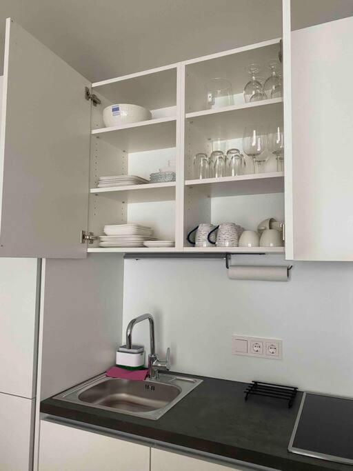 Modern Apartment Near Stadtpark 维也纳 外观 照片